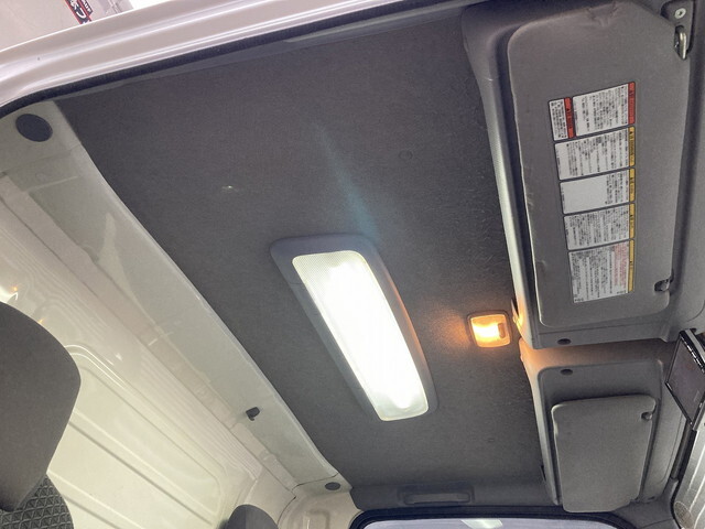 いすゞエルフアルミバン小型（2t・3t）[写真16]