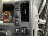 いすゞエルフアルミバン小型（2t・3t）[写真33]