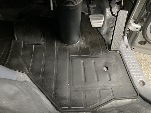 いすゞエルフアルミバン小型（2t・3t）[写真34]