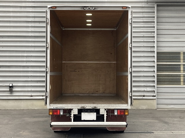 いすゞエルフアルミバン小型（2t・3t）[写真04]