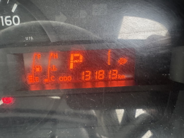 日野デュトロボトルバン小型（2t・3t）[写真15]