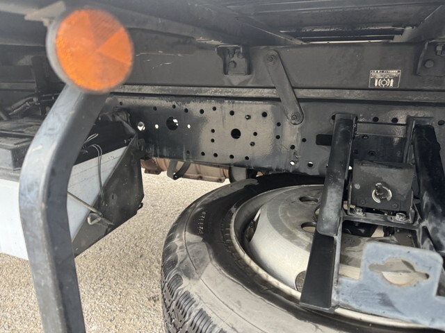 日野デュトロボトルバン小型（2t・3t）[写真24]