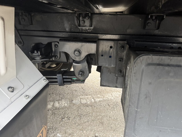 日野デュトロボトルバン小型（2t・3t）[写真25]