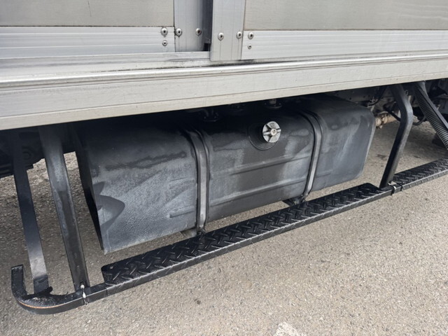 日野デュトロボトルバン小型（2t・3t）[写真28]