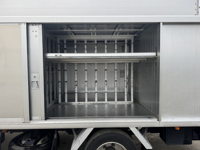 日野デュトロボトルバン小型（2t・3t）[写真07]