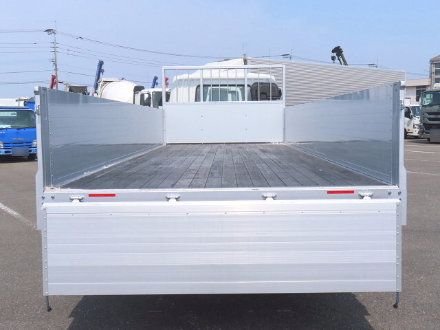 三菱ふそうファイターアルミブロック増トン（6t・8t）[写真07]