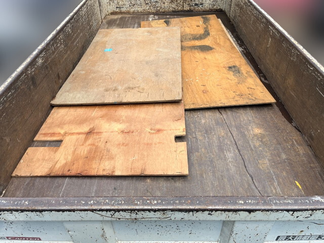 三菱ふそうキャンターダンプ小型（2t・3t）[写真13]