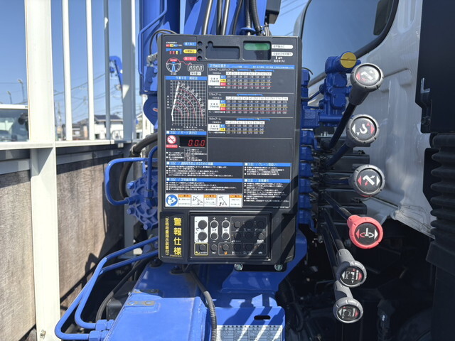 日野レンジャークレーン4段増トン（6t・8t）[写真20]