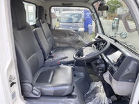 いすゞエルフ平ボディ小型（2t・3t）[写真12]