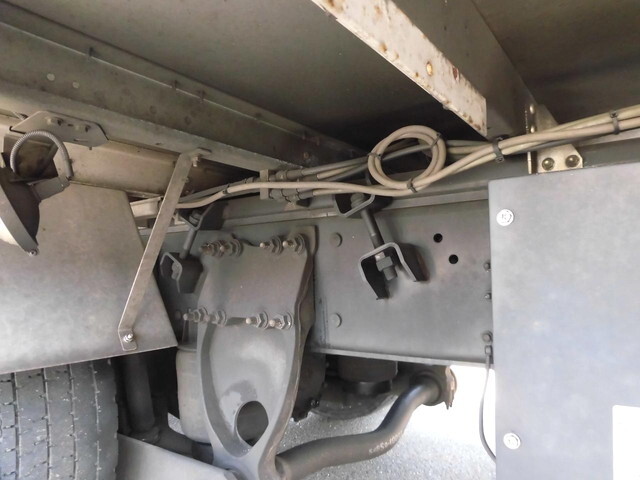 日野プロフィアアルミウイング大型（10t）[写真12]