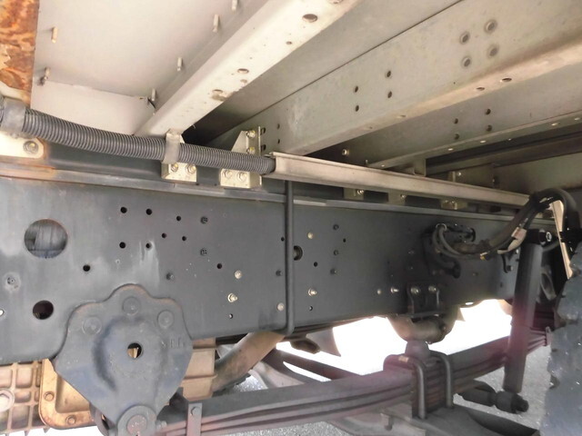 日野プロフィアアルミウイング大型（10t）[写真13]