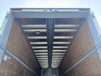 いすゞギガアルミウイング大型（10t）[写真12]