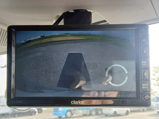 いすゞギガアルミウイング大型（10t）[写真24]