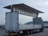 いすゞギガアルミウイング大型（10t）[写真02]