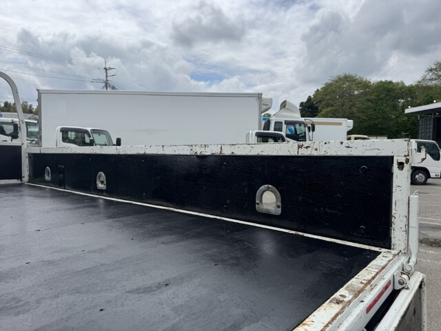 いすゞエルフクレーン4段小型（2t・3t）[写真11]