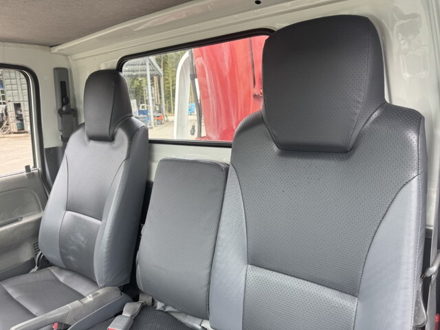 いすゞエルフクレーン4段小型（2t・3t）[写真25]