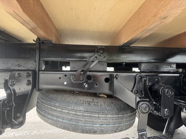 いすゞエルフクレーン4段小型（2t・3t）[写真30]