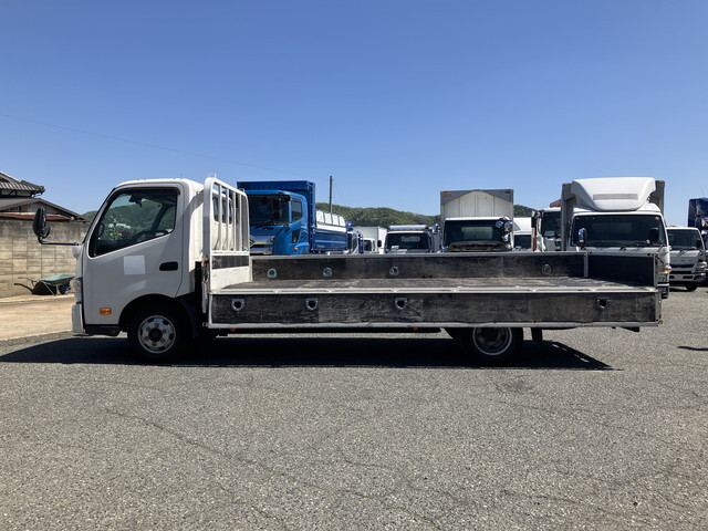 日野デュトロ平ボディ小型（2t・3t）[写真06]