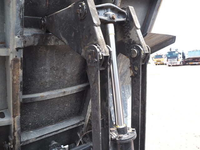 三菱ふそうファイター深ダンプ（土砂禁ダンプ）中型（4t）[写真13]