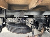 いすゞエルフクレーン3段小型（2t・3t）[写真34]