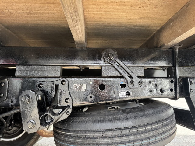 いすゞエルフクレーン3段小型（2t・3t）[写真35]