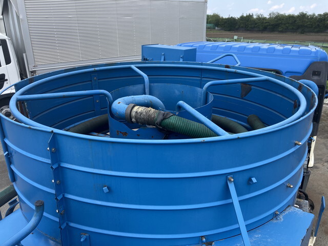 日野レンジャーバキュームカー中型（4t）[写真13]