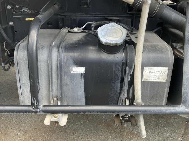 日野レンジャーバキュームカー中型（4t）[写真20]