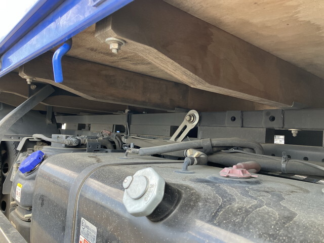 いすゞエルフ平ボディ小型（2t・3t）[写真22]