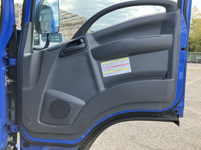 いすゞエルフ平ボディ小型（2t・3t）[写真30]