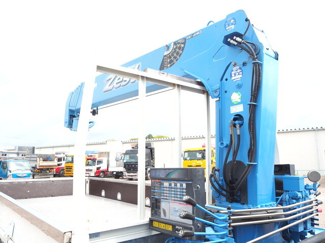 いすゞエルフクレーン5段小型（2t・3t）[写真23]