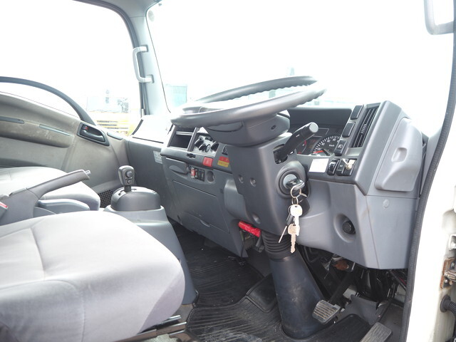 いすゞエルフクレーン5段小型（2t・3t）[写真37]