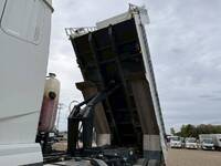 三菱ふそうスーパーグレートダンプ大型（10t）[写真13]