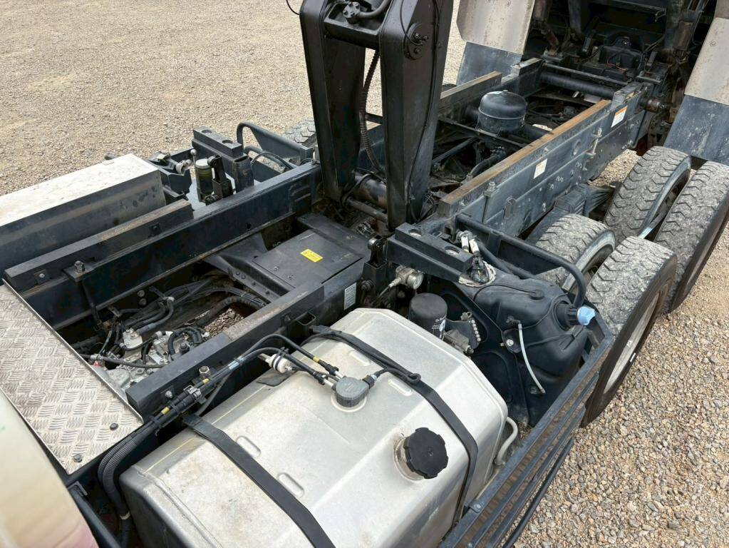 三菱ふそうスーパーグレートダンプ大型（10t）[写真13]