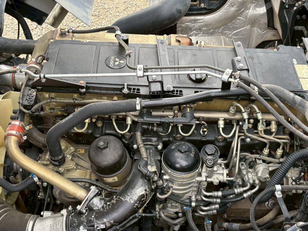 三菱ふそうスーパーグレートダンプ大型（10t）[写真17]