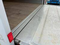 いすゞエルフアルミバン小型（2t・3t）[写真13]