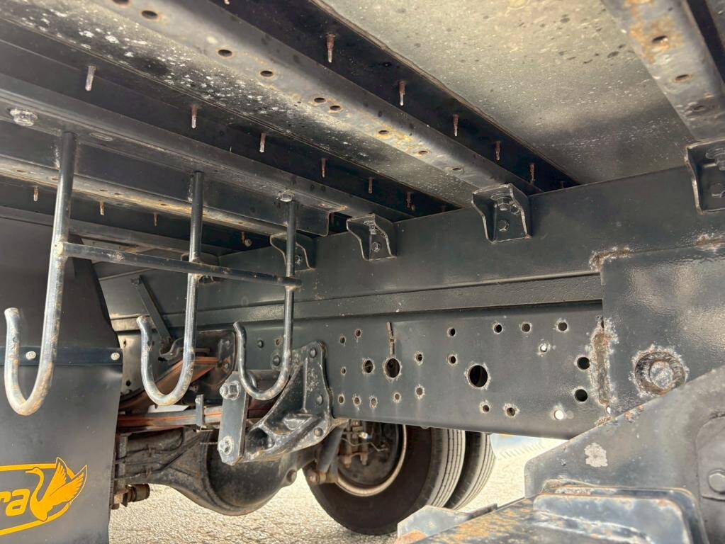 いすゞエルフアルミバン小型（2t・3t）[写真13]