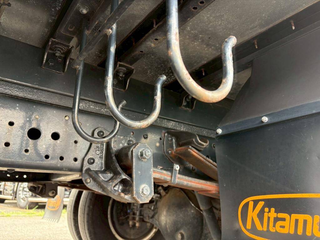 いすゞエルフアルミバン小型（2t・3t）[写真14]