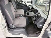 いすゞエルフアルミバン小型（2t・3t）[写真21]