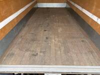 いすゞエルフアルミバン小型（2t・3t）[写真09]