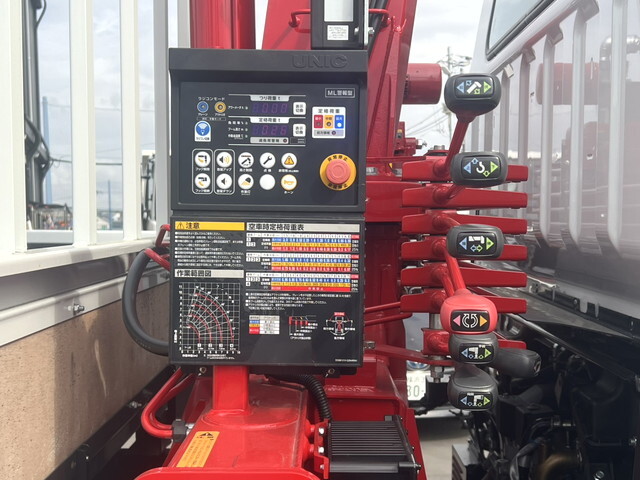 三菱ふそうキャンタークレーン4段小型（2t・3t）[写真19]