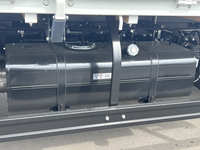 三菱ふそうキャンタークレーン4段小型（2t・3t）[写真25]