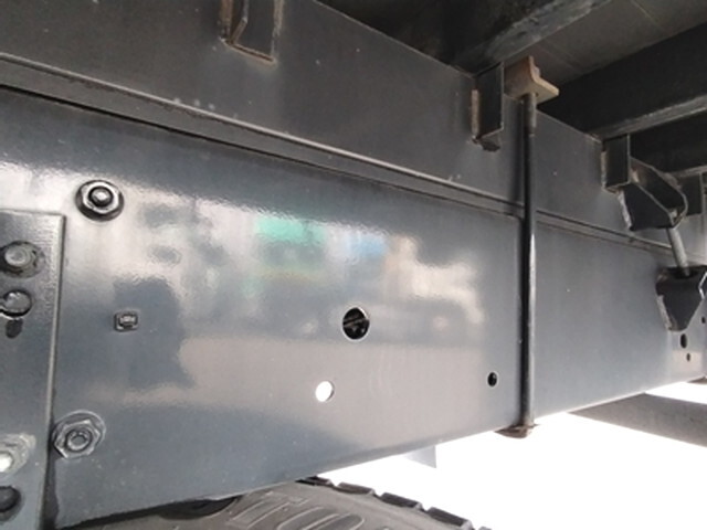 三菱ふそうスーパーグレートアルミブロック大型（10t）[写真11]