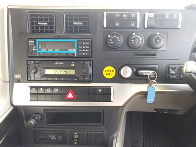 三菱ふそうスーパーグレートアルミブロック大型（10t）[写真26]