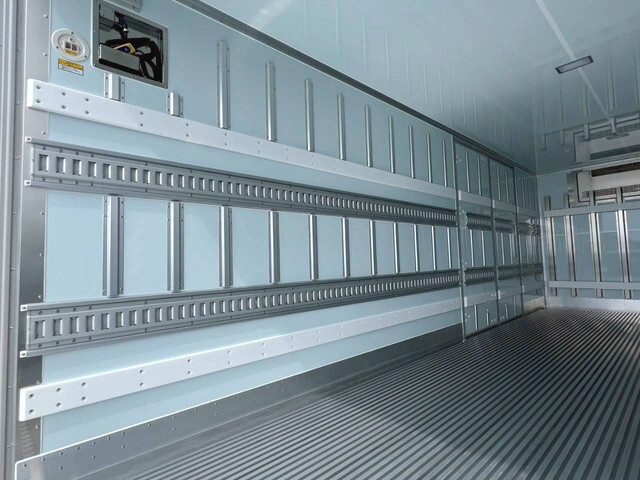 日野レンジャー冷凍車（冷蔵車）中型（4t）[写真12]