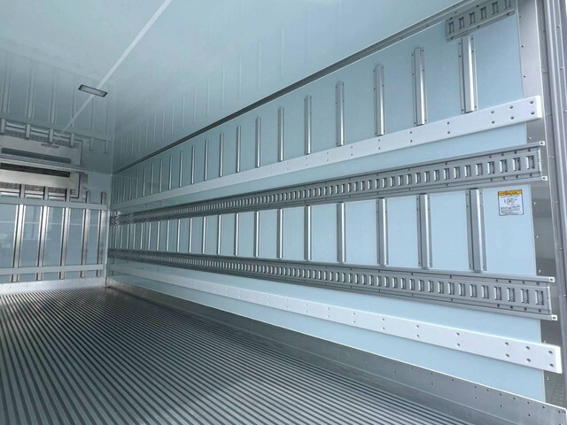 日野レンジャー冷凍車（冷蔵車）中型（4t）[写真13]