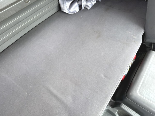 いすゞフォワードコンテナ専用車中型（4t）[写真10]