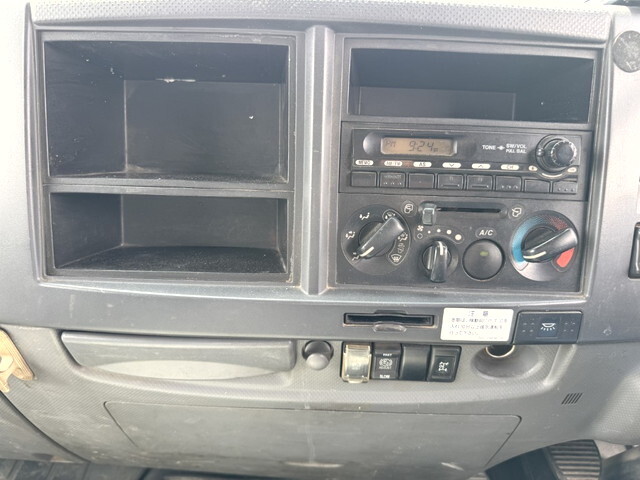 いすゞフォワードコンテナ専用車中型（4t）[写真14]