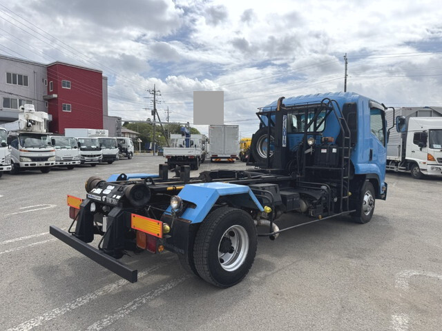 いすゞフォワードコンテナ専用車中型（4t）[写真02]