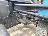 いすゞフォワードコンテナ専用車中型（4t）[写真24]