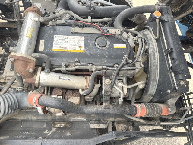 いすゞフォワードコンテナ専用車中型（4t）[写真37]